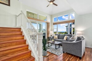 Townhome, 3 Bedrooms | Living area