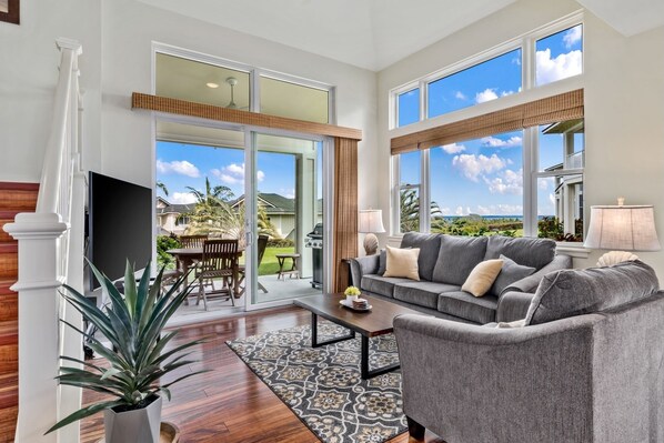 Townhome, 3 Bedrooms | Living area