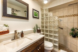 Apartment, 2 Schlafzimmer | Badezimmer | Handtücher