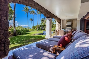 Villa, 3 Bedrooms | Terrace/patio