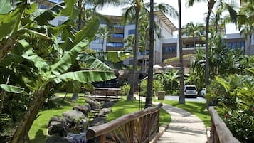 Villa, 2 Bedrooms | Property grounds