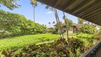 Condo, 3 Bedrooms | Property grounds