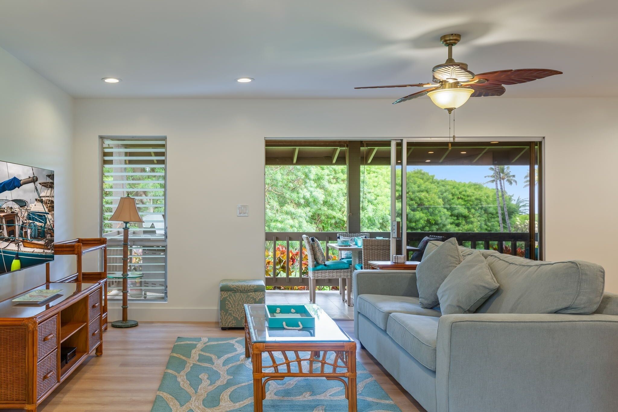 Condo, 3 Bedrooms | Living area | Smart TV