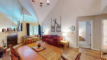 Condo, 2 Bedrooms | In-room dining