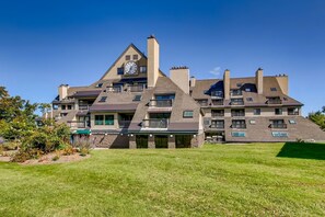 Studio | Exterior - Mountain Green Condos at Killington by RedAwning (Killington)