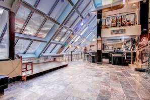 Dining - Mountain Green Condos at Killington by RedAwning (Killington)