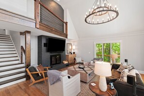 Televisión, tenis de mesa y oficina 