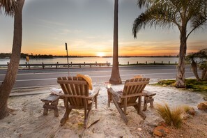 Property grounds - Kokomo by AvantStay | Bayside Getaway w/ Fire Pit, & Large Outdoor Patio (San Diego)