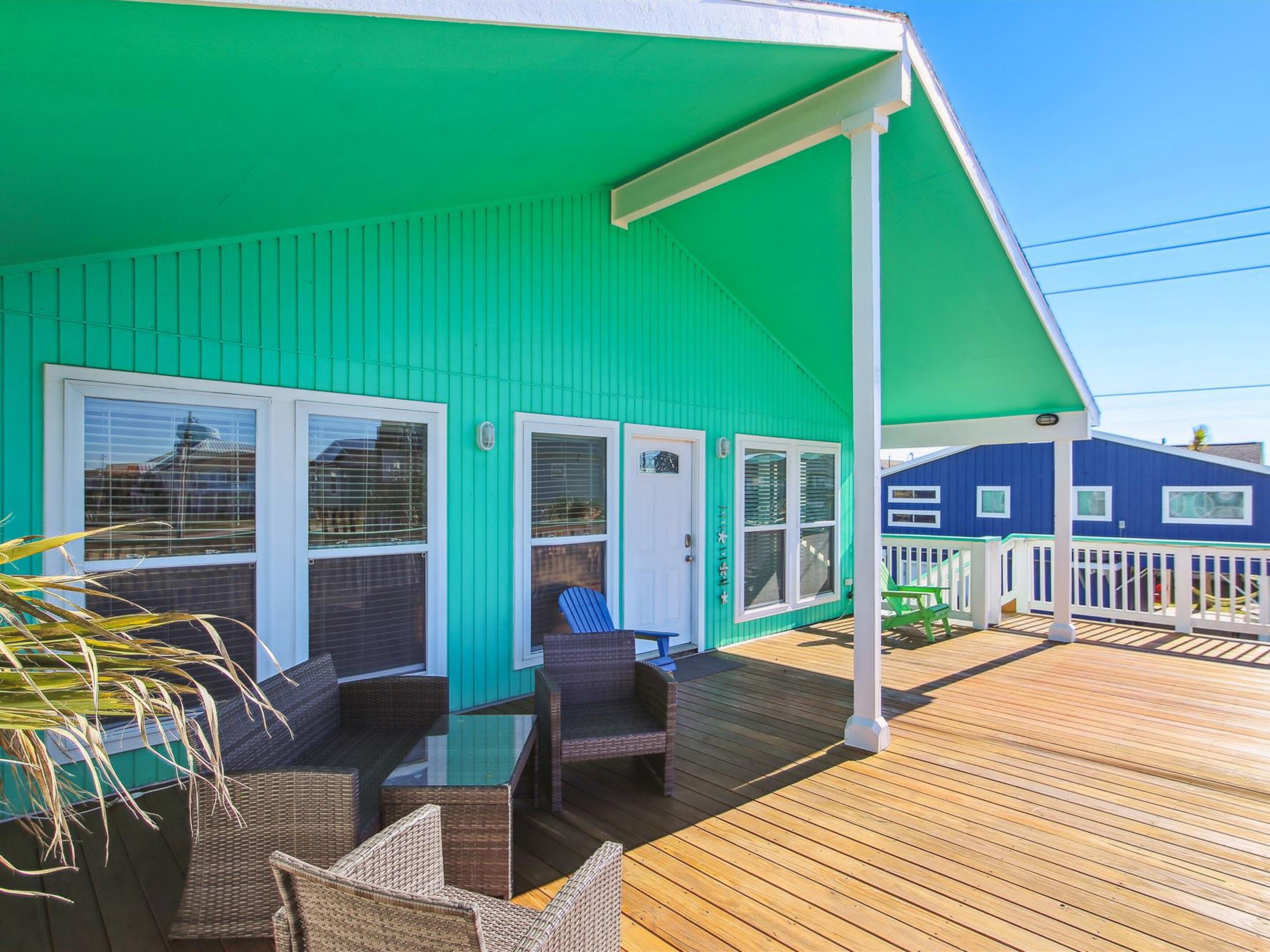 Star N Sky | Historic Home Near Beach, Game Room!