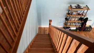 Cottage, Multiple Beds | Interior