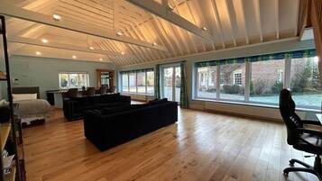 Cottage, Multiple Beds | Lobby