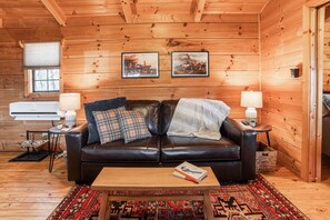 Smart TV, fireplace, DVD player