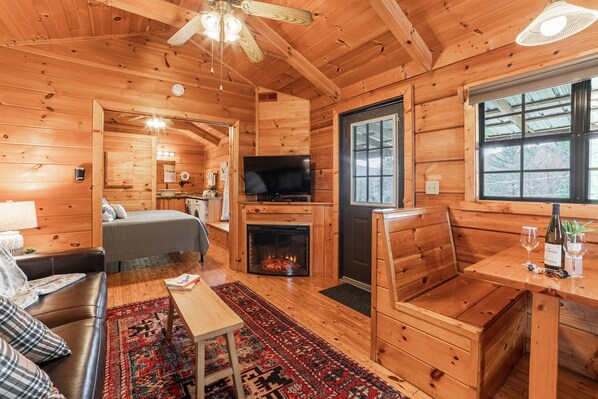 1 chambre, Wi-Fi gratuit, draps fournis