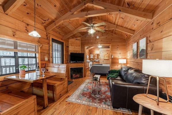 Smart TV, fireplace, DVD player