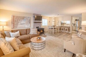 Smart TV, chimenea