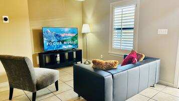 Smart TV, video games