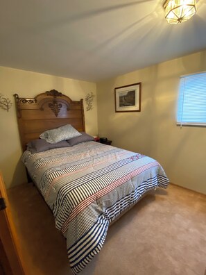 1 bedroom, WiFi, bed sheets - Little house near the lake (Milo)