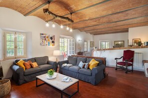 تلفزيون، مدفأة