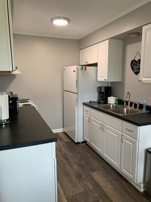 Fridge, microwave, oven, stovetop - Adventure Acres- Suite B7 (Holly)