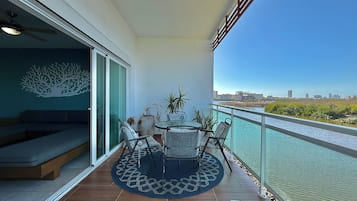 Condo Premium | Balcón