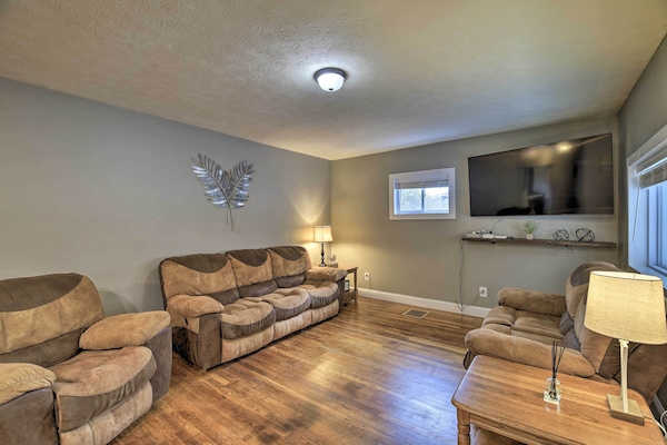 Mullens Vacation Rental | 4BR | 2BA | 960 Sq Ft | 1 Step Required for Access