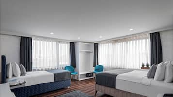 Habitación triple estándar, varias camas | Ropa de cama de alta calidad, wifi gratis y ropa de cama