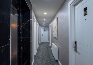 Lorong