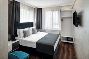 Kamar Double Standar | Seprai premium, kedap suara, Wi-Fi gratis, dan seprai linen