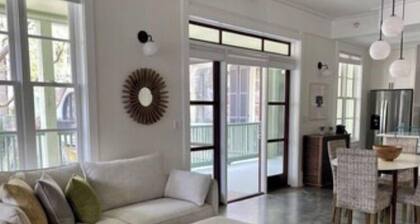 Seaside Proper Condo walk to the beach, shopping & restaurants