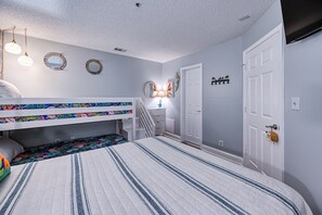 2 bedrooms, desk, iron/ironing board, free WiFi