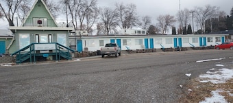 The Bliss Hotel Motel