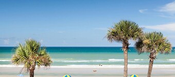Two Bedroom, Luxury Condo, Daytona Beach, FL (3212877)