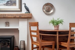 Dining - Heavenly Heather Cottage (Crieff)
