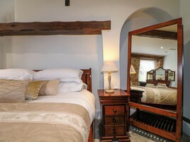 2 habitaciones, decoración personalizada y muebles diferentes 