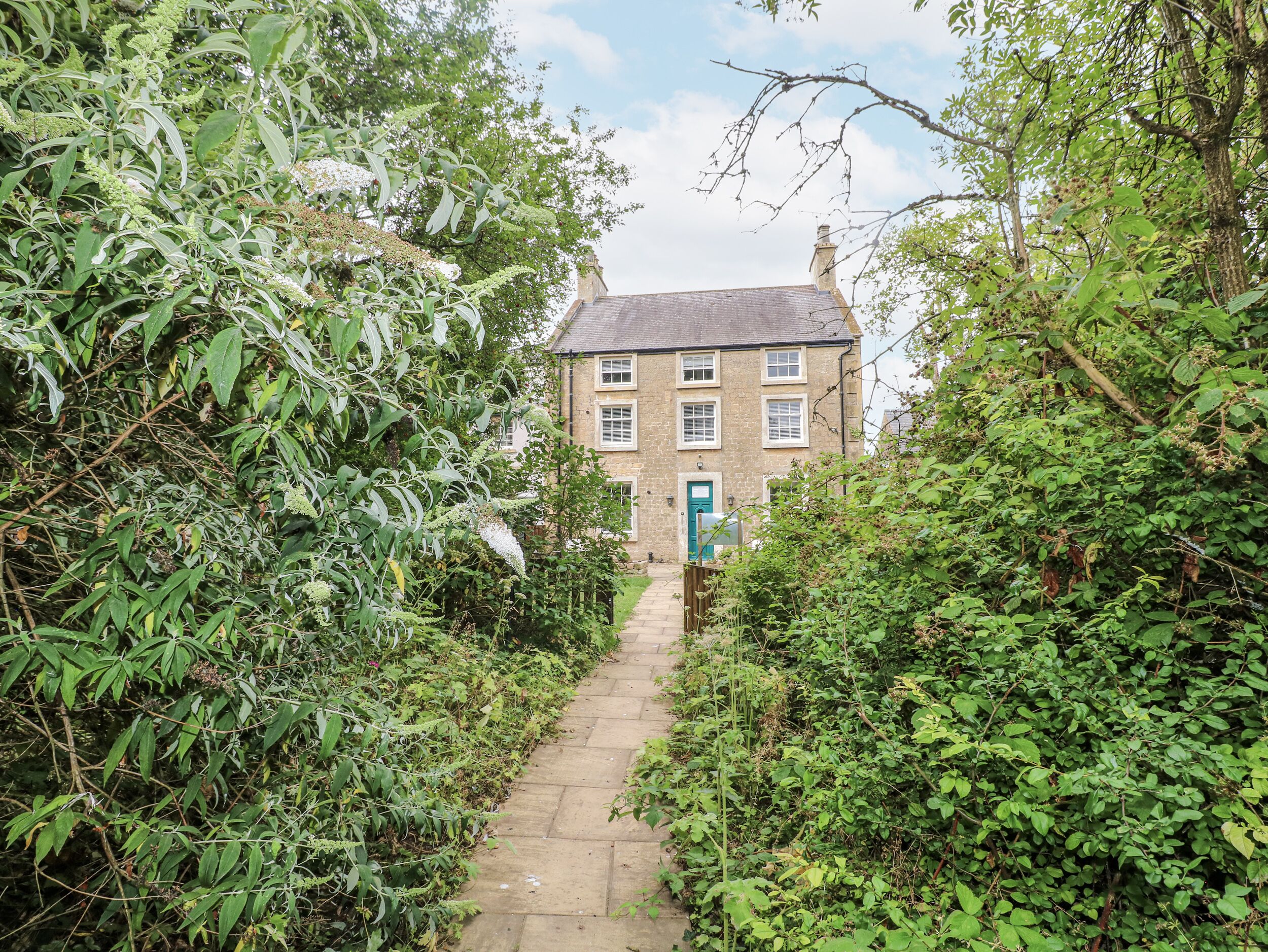 คอทเทจ | บริเวณภายนอก