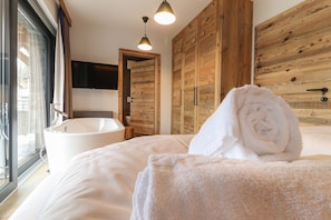 4 habitaciones, wifi gratis y ropa de cama 