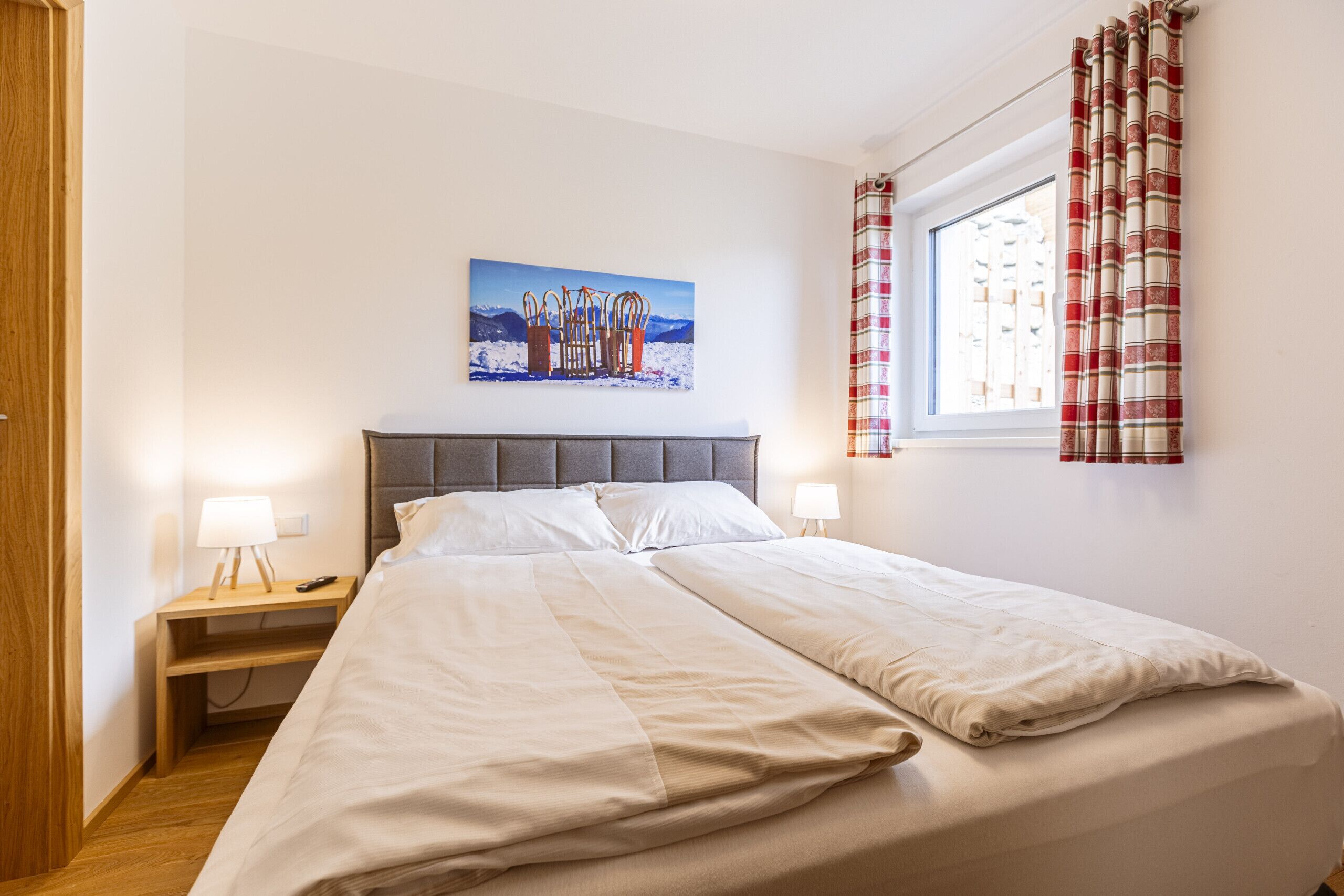 4 bedrooms, free WiFi, bed sheets
