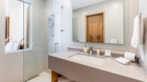 Shower, rainfall showerhead, towels - Condo 223 El Careyes Club & Residences (Costa Careyes)
