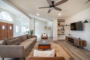 House, Multiple Beds, Pool Access, Pool View | Interior - Rocky Lodge (Yucca Valley)