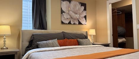 2 bedrooms, desk, iron/ironing board, WiFi
