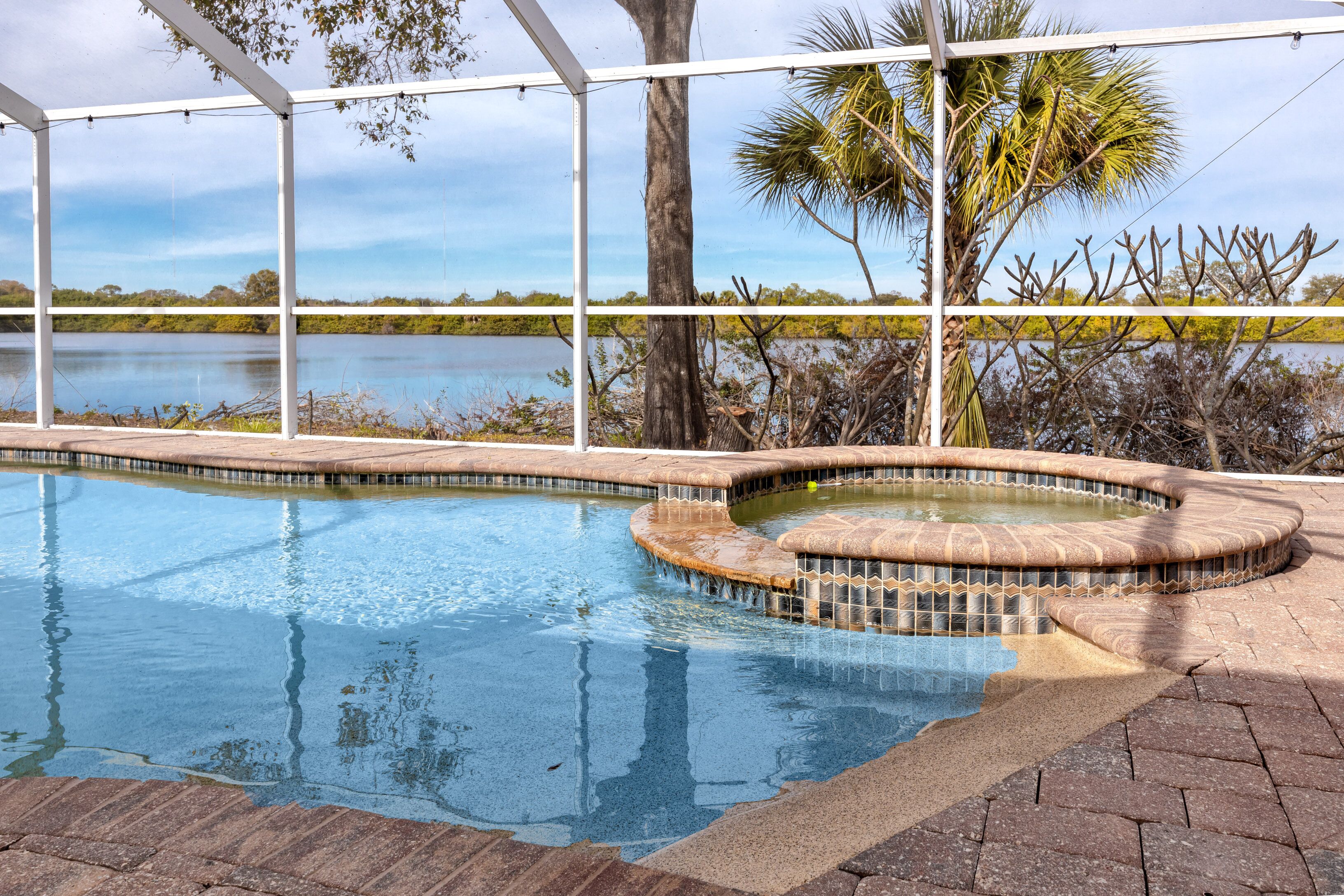 Piscine extérieure, piscine chauffée