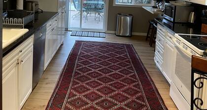 The Downtowner - Walking distance to Downtown Portland!