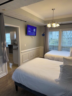 4 bedrooms, desk, iron/ironing board, travel crib