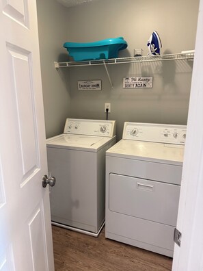 Interior - Large Retreat Near Midtown & Six Flags•Sleeps 11•GameRoom• FirePit•Private Park (Marietta)