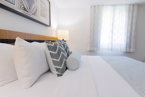 Premium bedding, in-room safe, individually furnished - Mahalo Diamond Beach (Wildwood Crest)