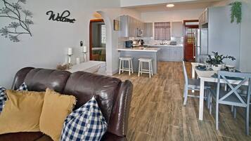 Älytelevisio, kirjoja