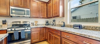 Gorgeous Presidio in the Pines home with many upgrades & comforts for your stay