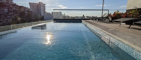 Udendørs pool