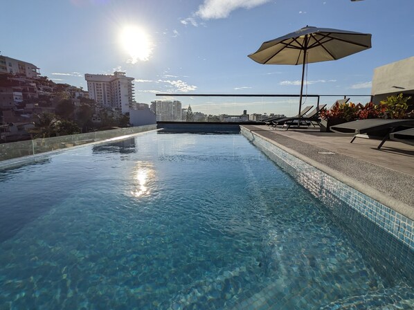 Alberca al aire libre 