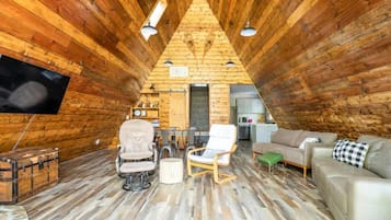 Älytelevisio, takka, DVD-soitin